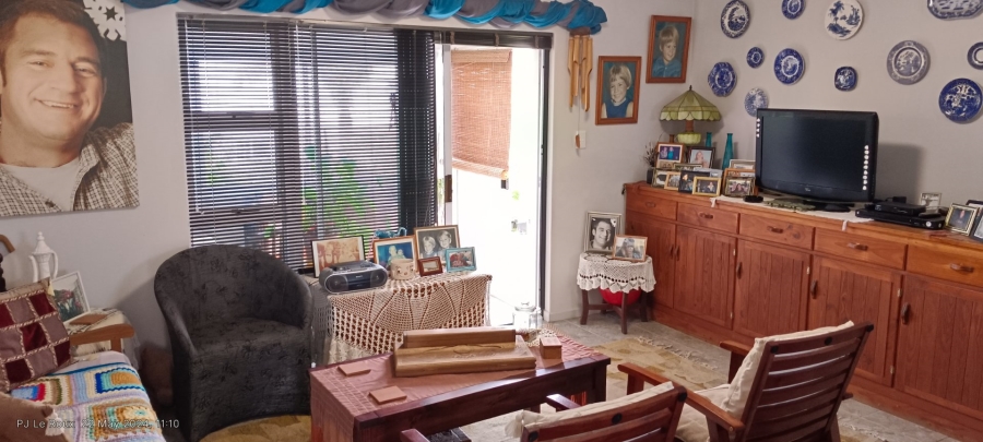 3 Bedroom Property for Sale in Heiderand Western Cape